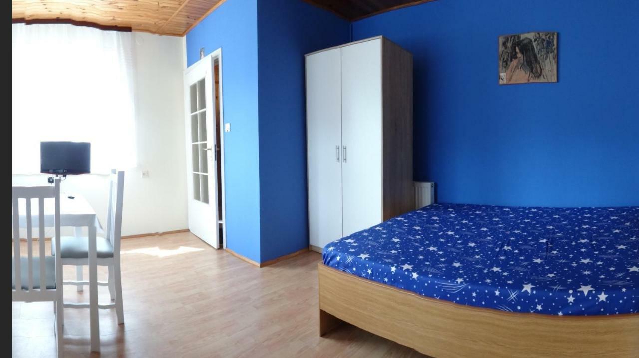 Dom Wakacyjny U Mirka Ustka Exterior foto